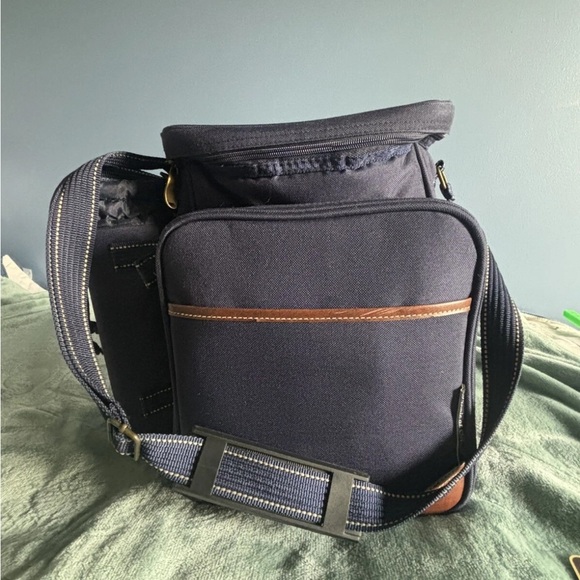 Wine and dessert travel cooler bag with accessories. - Picture 5 of 8